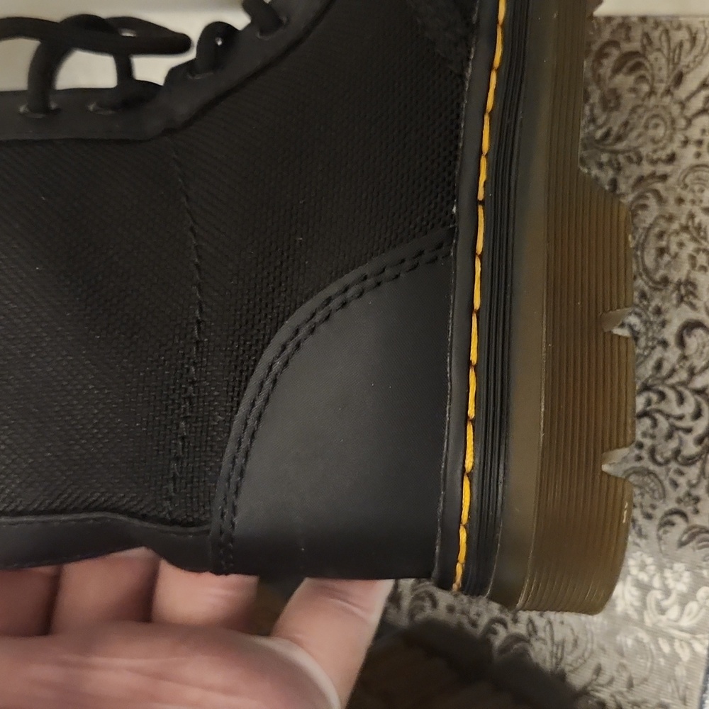 Kids Dr. Martens Black Combat Boots Size 1. - Picture 11 of 11